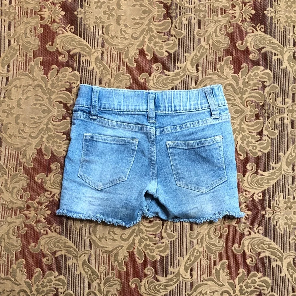 BUNDLE Vigoss Size 5 Black Tank with Light Blue Denim Shorts - The Chelsea